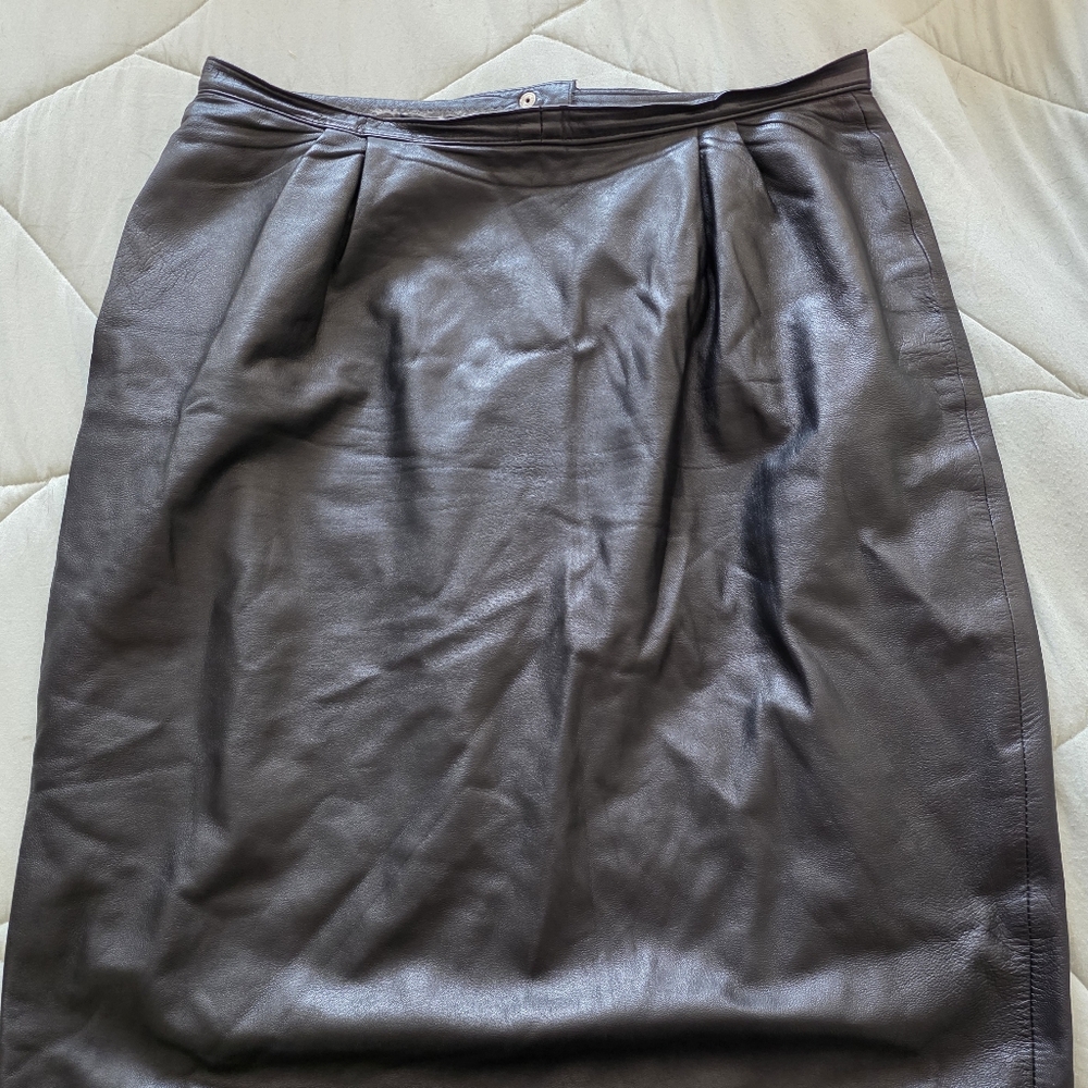 EUC Black Leather Skirt 14/16